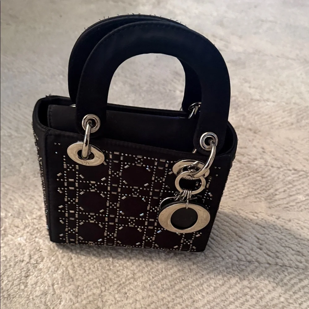 Black Handbag with Silver Sparkling Accents - Picture 5 of 13
